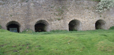 Farlam 1 -NY5857 Lime kilns at Forest Head (well preserved).jpg